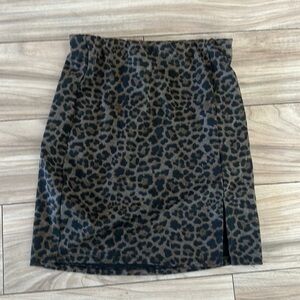 medium leopard grey mini skirt